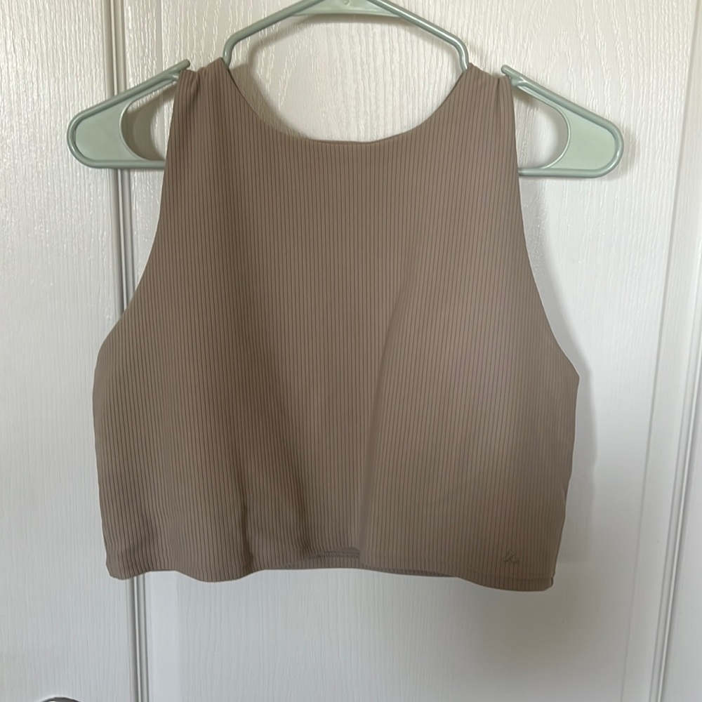 Cropped workout tank